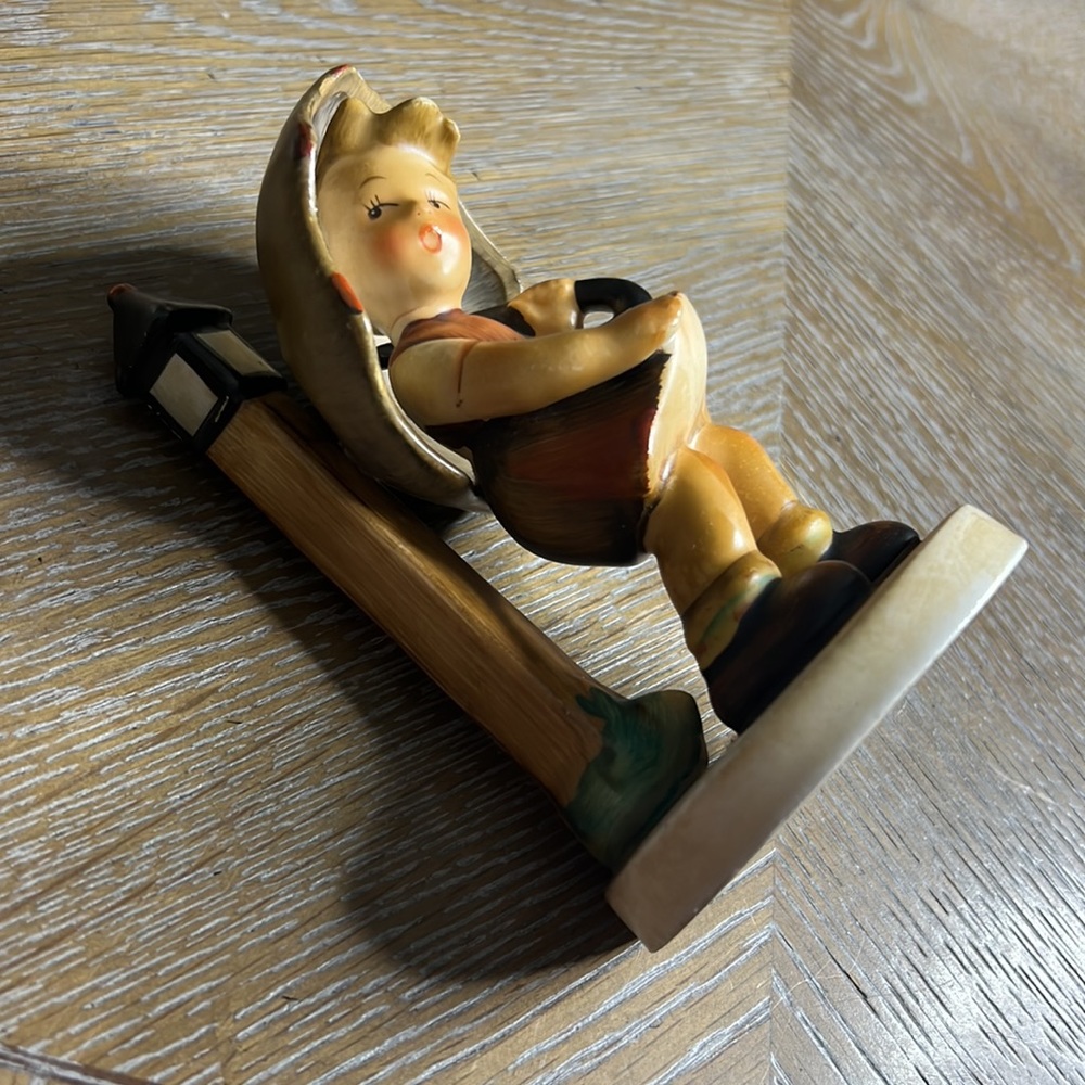 NAPCO April Showers Japanese Ceramic Collectable Figurine AH3F - Picture 8 of 10